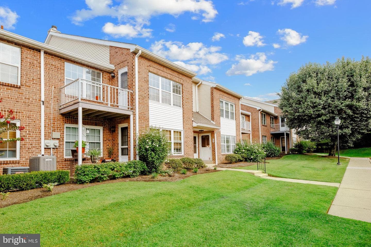 504 Valley Glen Road photo 3