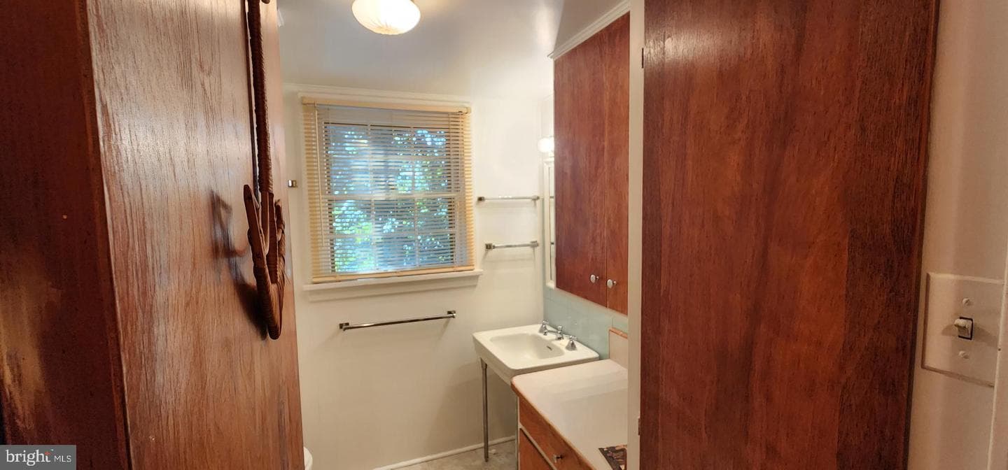 1505 Edge Hill Road photo 16