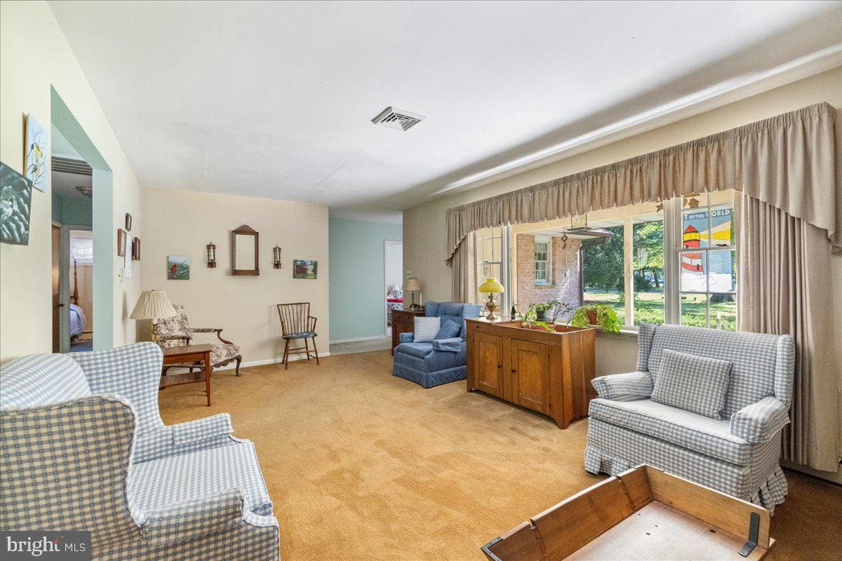 1714 Moyer Road photo 3