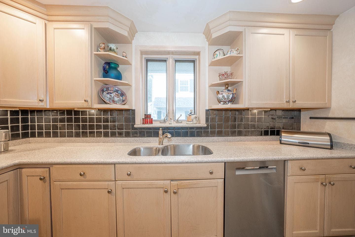 9 Shirley Road photo 35