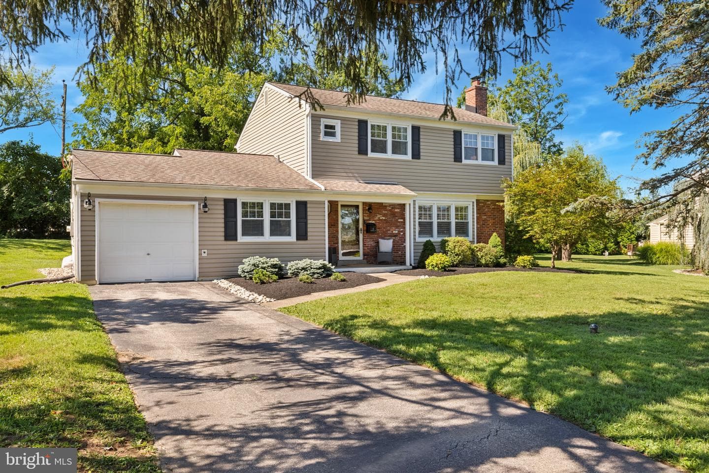 4 Cardinal Drive photo 3