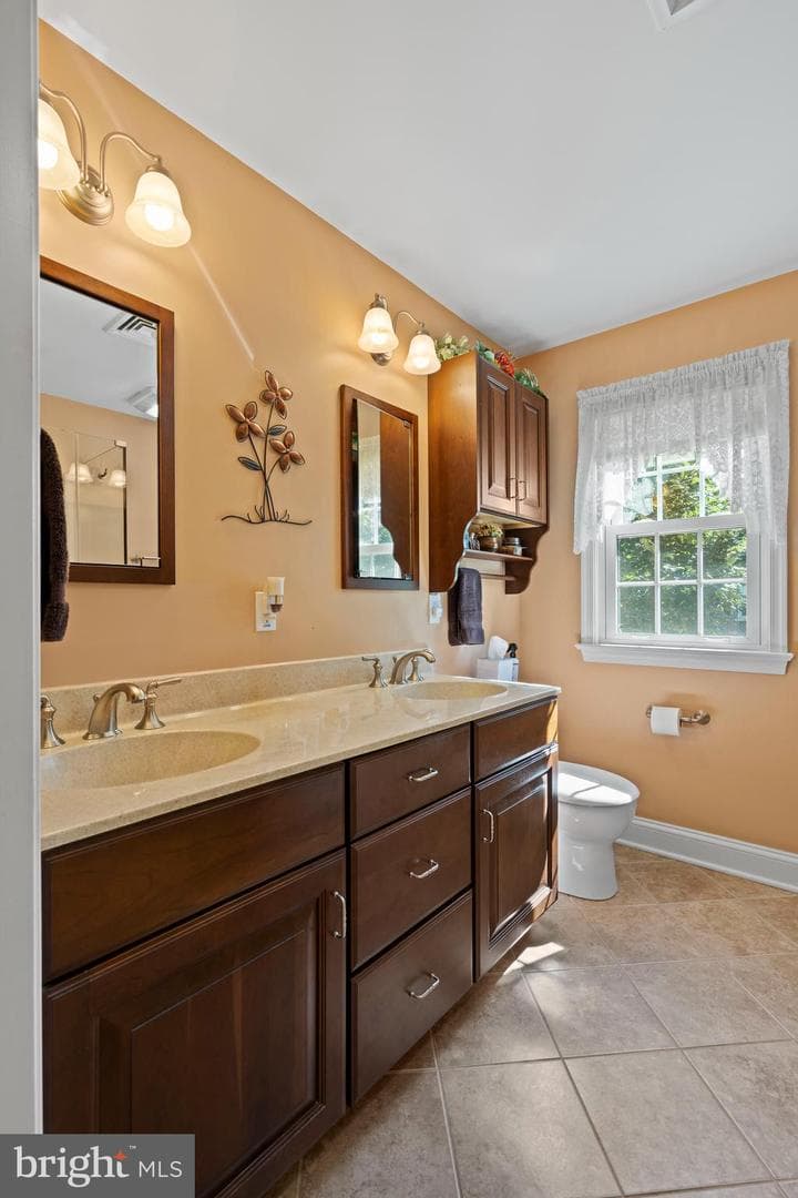 528 Harleysville Pike photo 27
