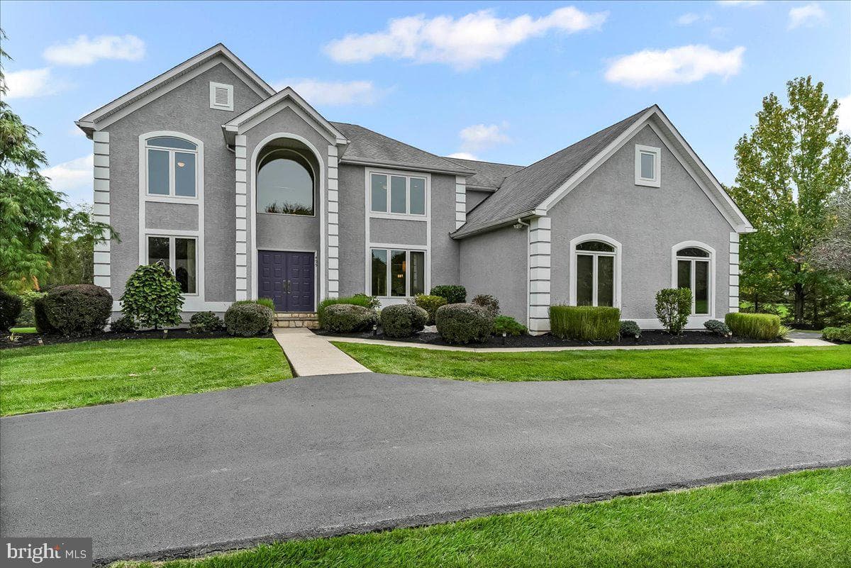 499 Grouse Circle