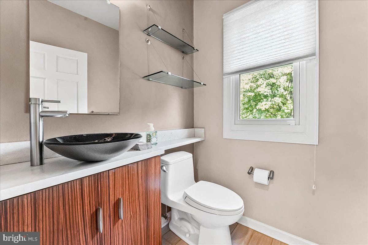 499 Grouse Circle photo 34