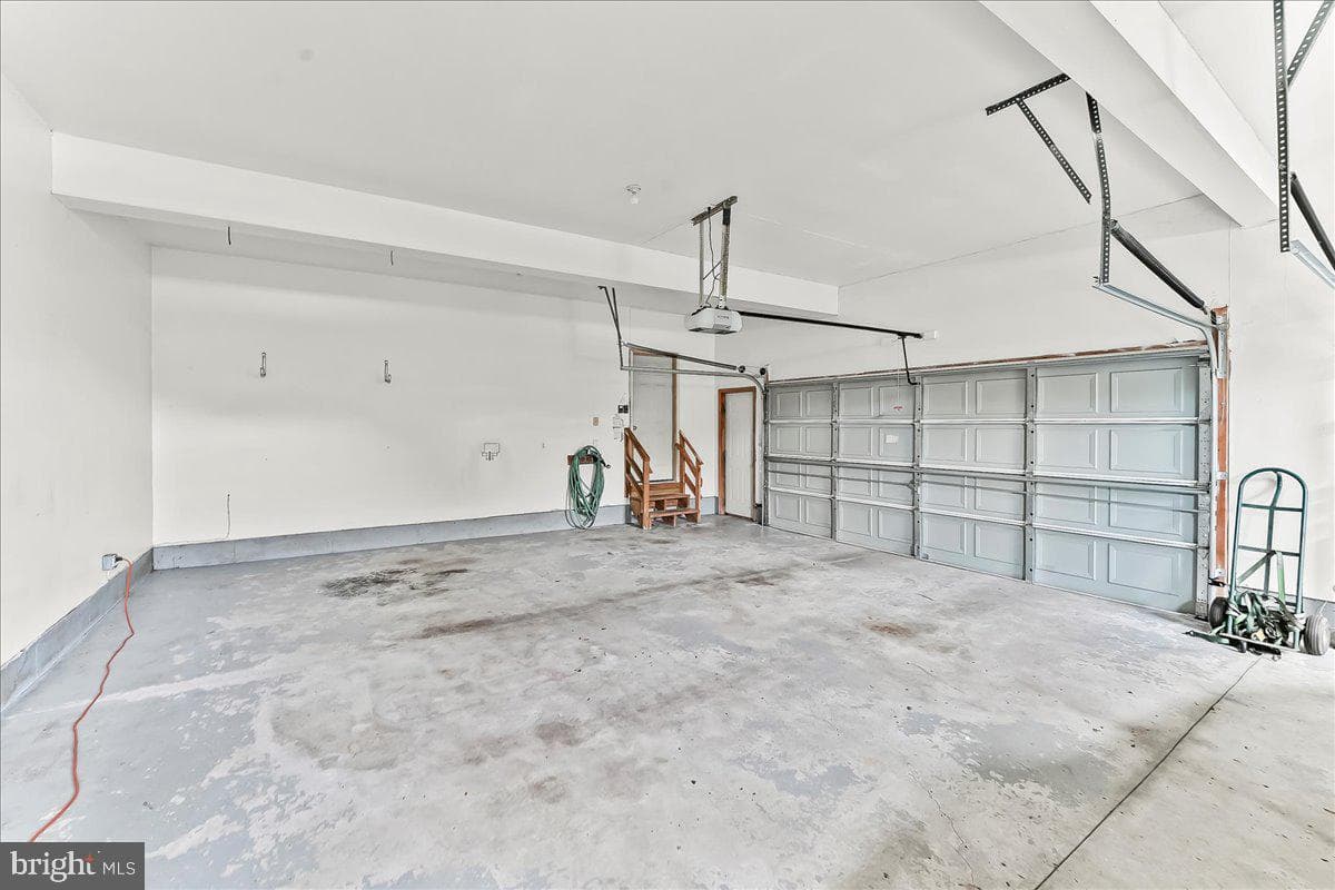 499 Grouse Circle photo 36