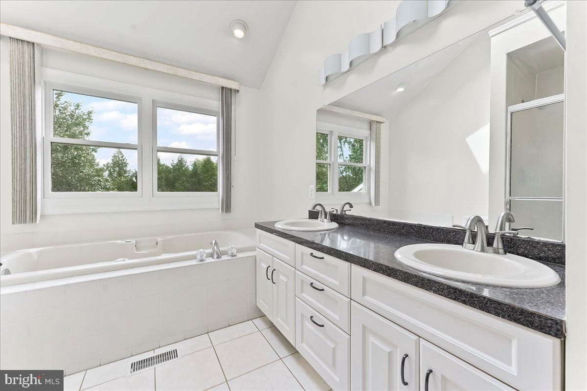499 Grouse Circle photo 44