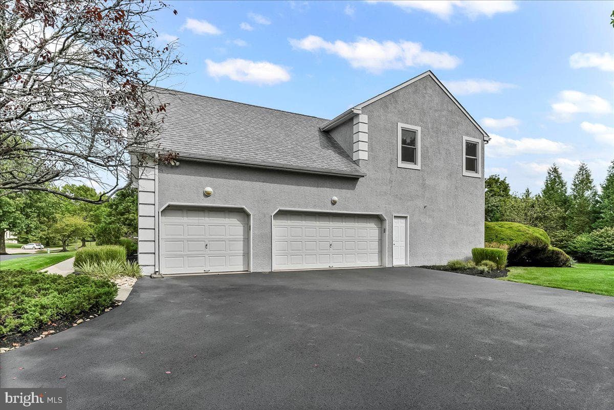499 Grouse Circle photo 60
