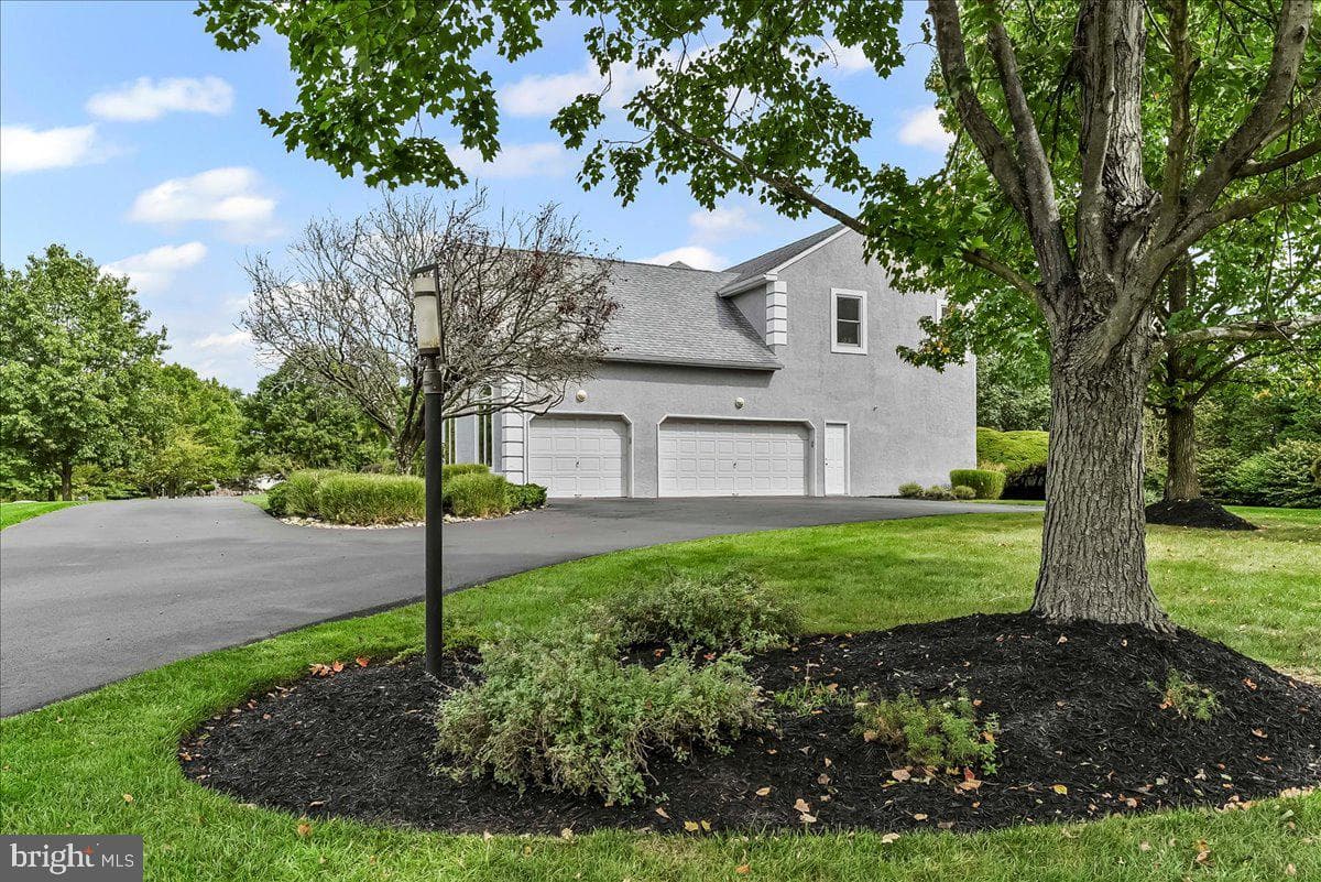 499 Grouse Circle photo 62