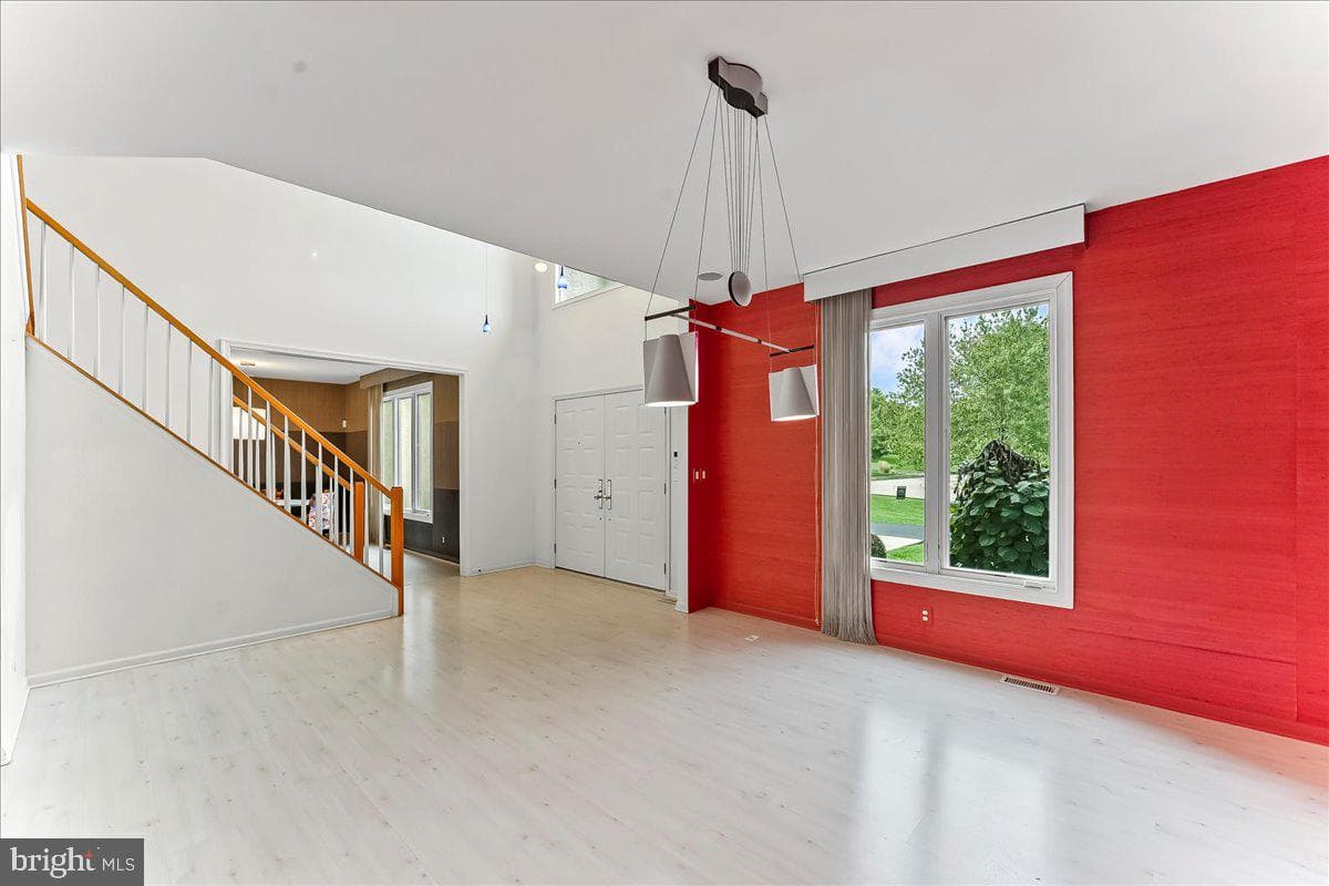 499 Grouse Circle photo 9