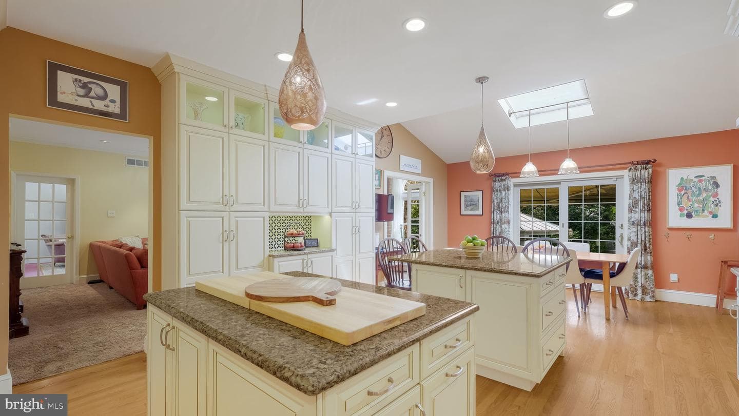 1428 Cambridge Drive photo 24