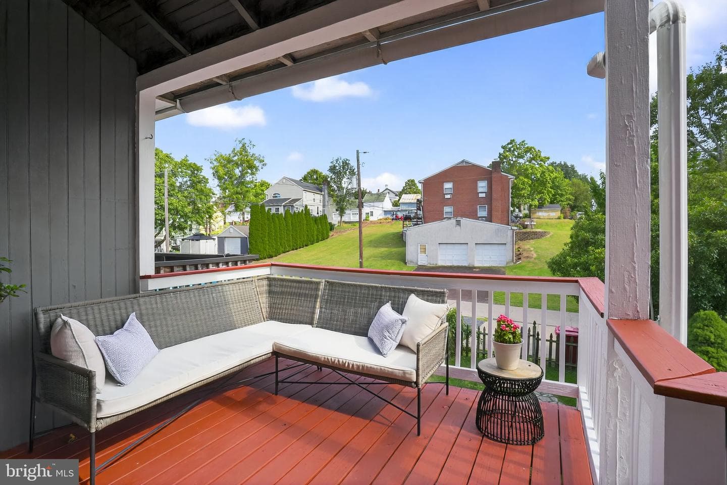 68 Hillside Avenue photo 29