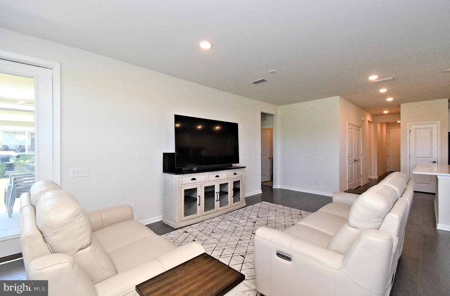 1024 Wright Street photo 15