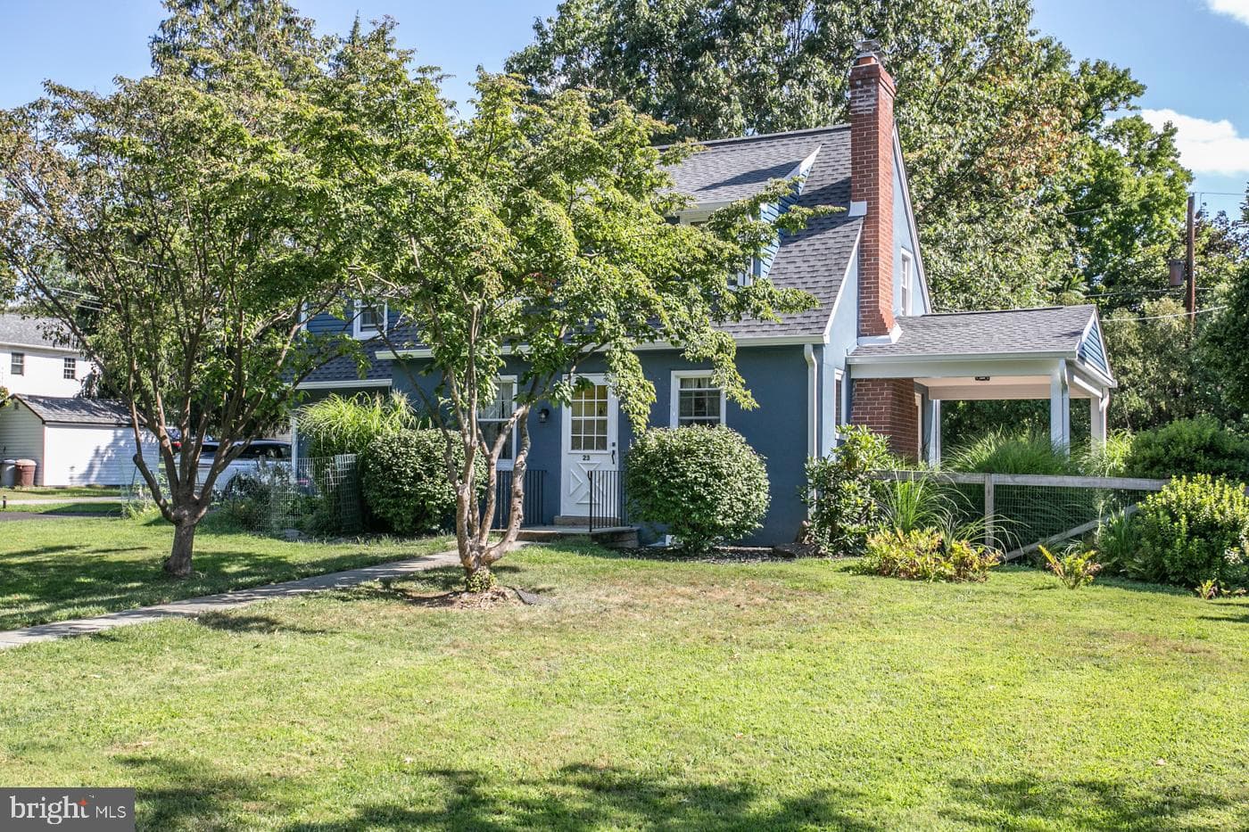 23 Adams Avenue photo 2