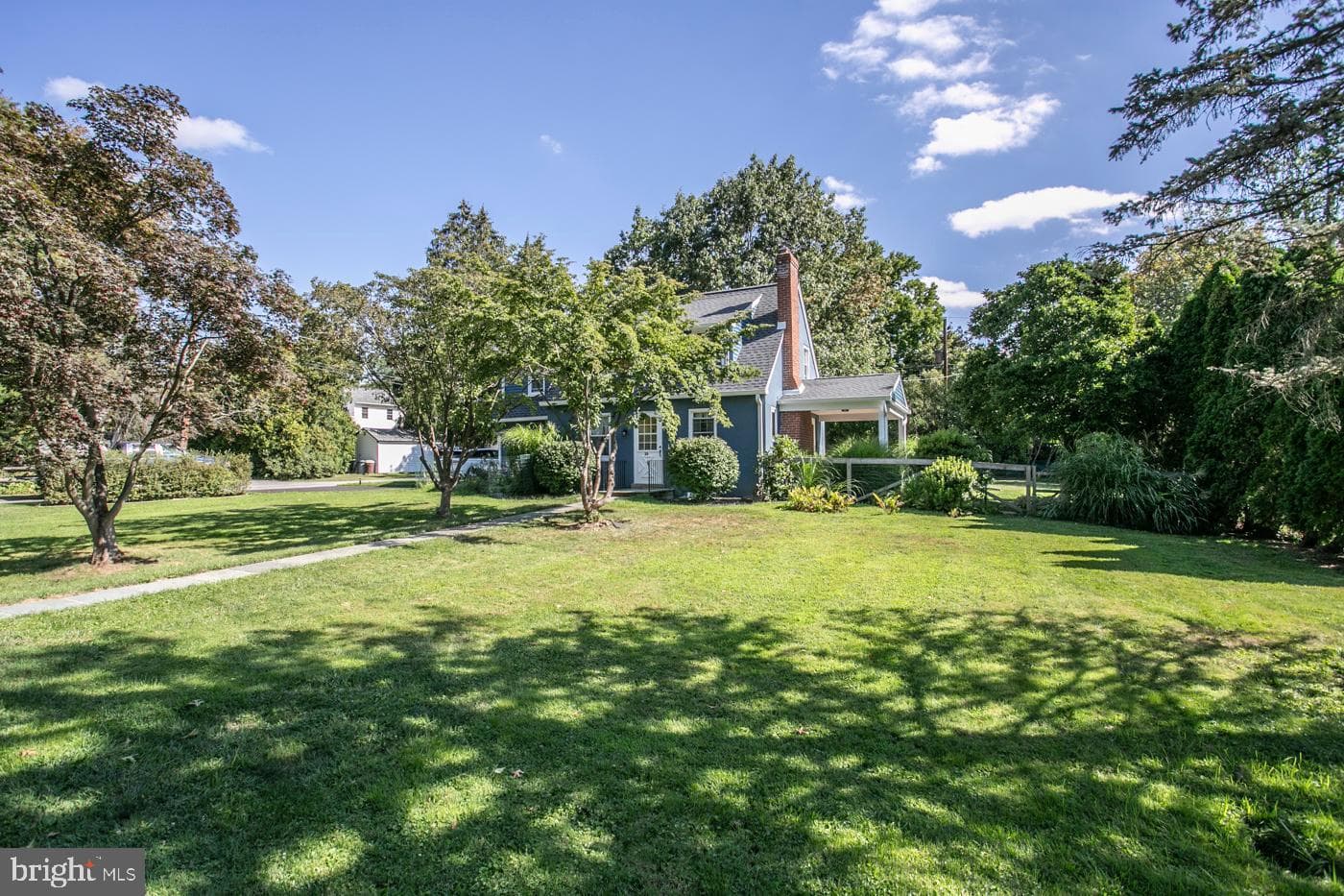 23 Adams Avenue photo 4