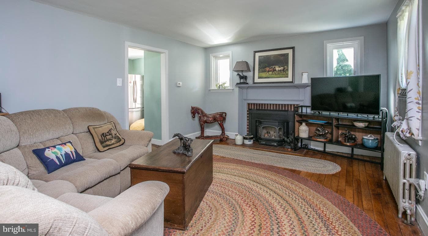 23 Adams Avenue photo 6