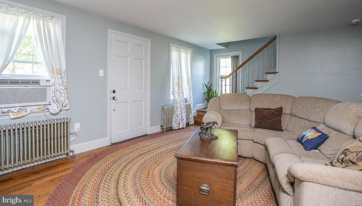 23 Adams Avenue photo 8