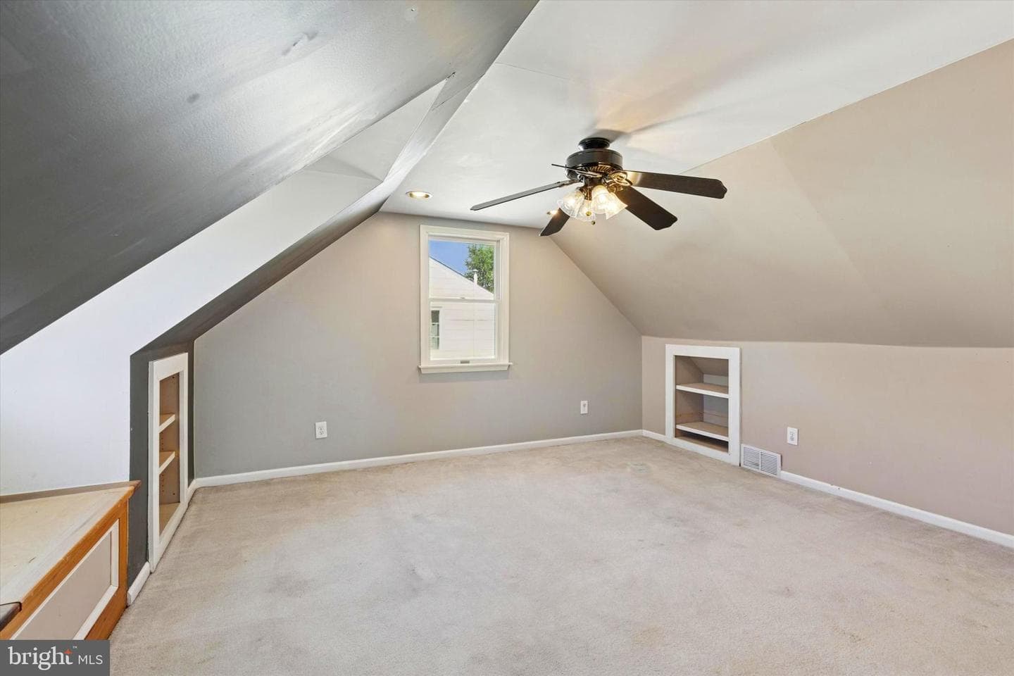 513 Corinthian Avenue photo 21