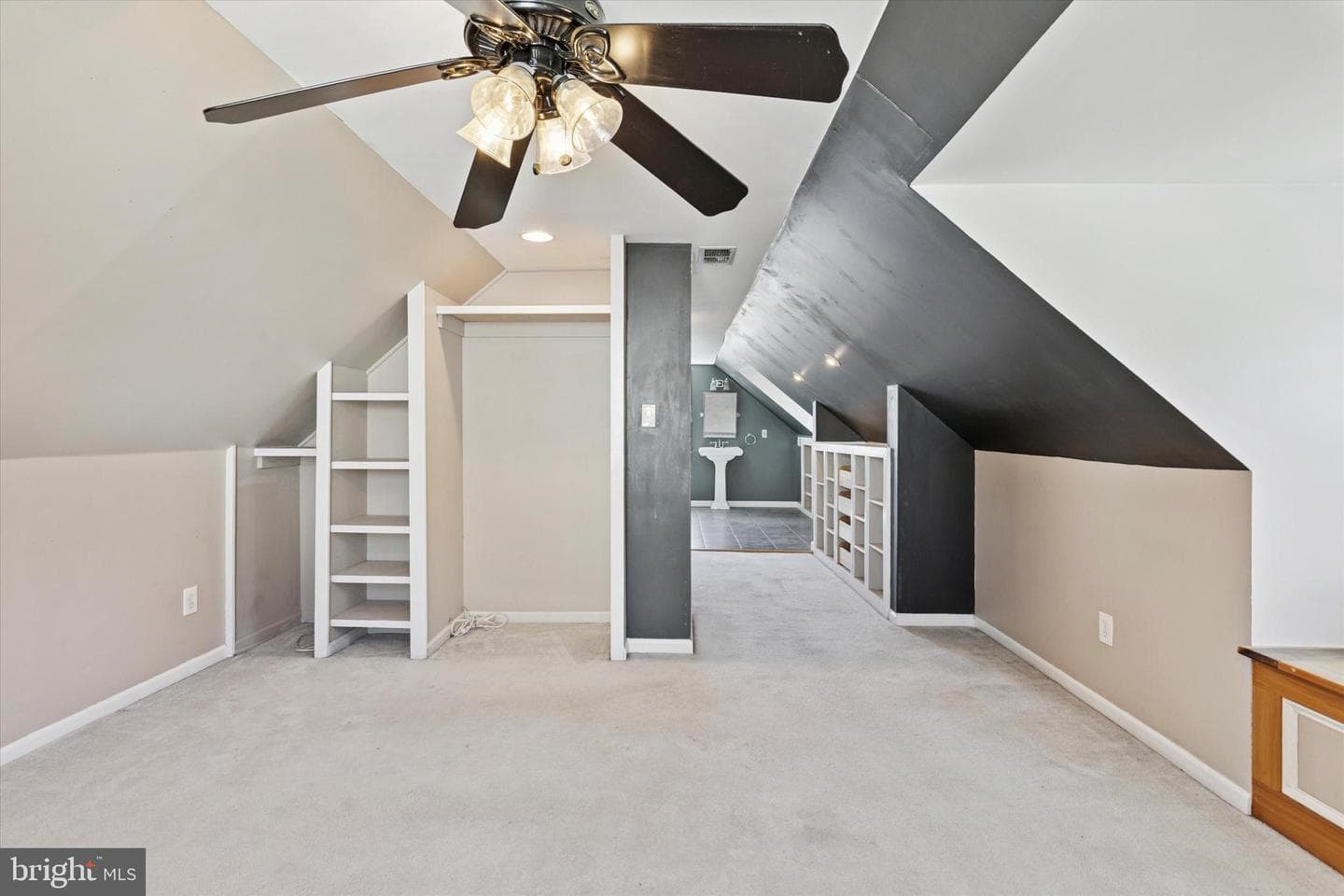 513 Corinthian Avenue photo 23