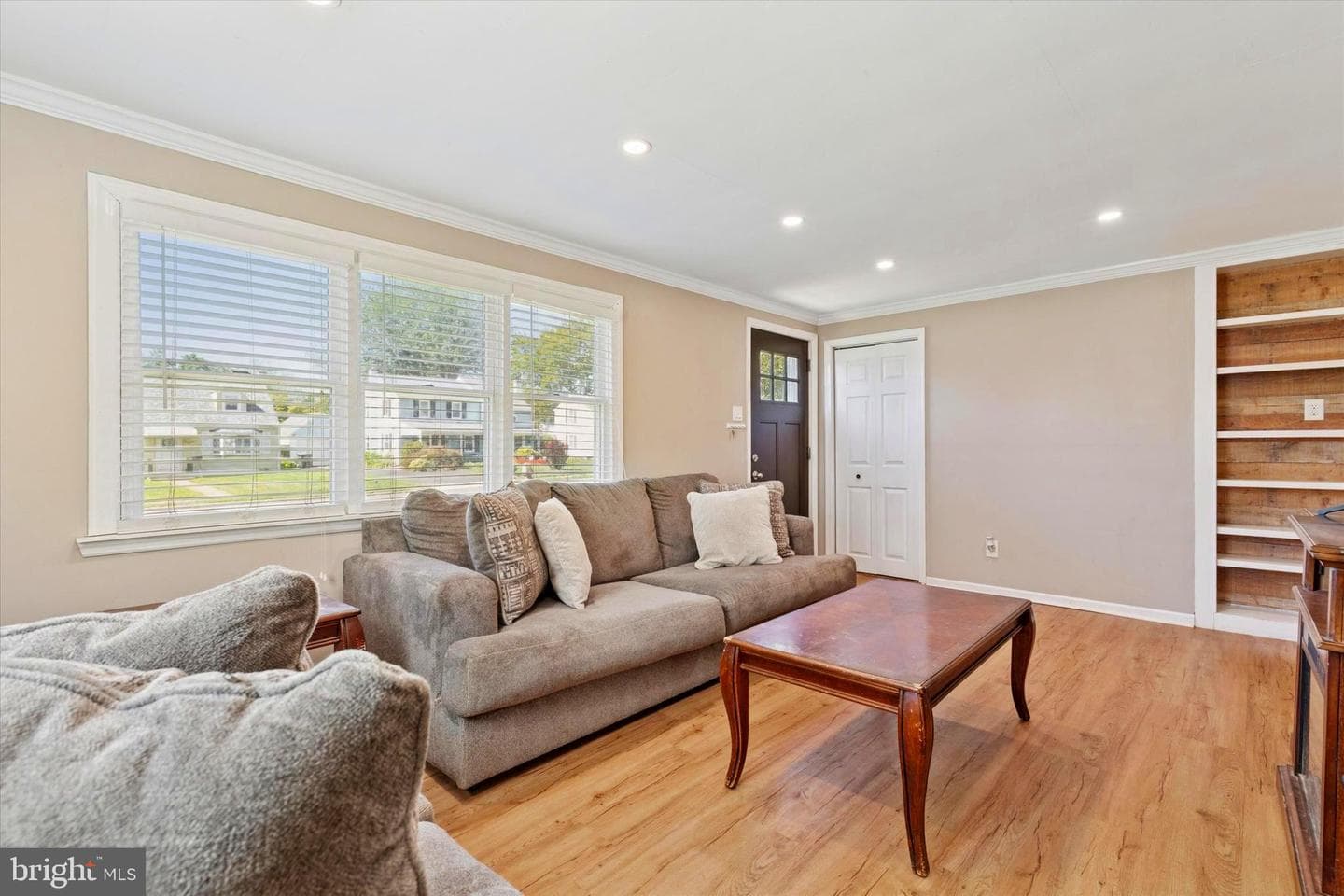 513 Corinthian Avenue photo 8