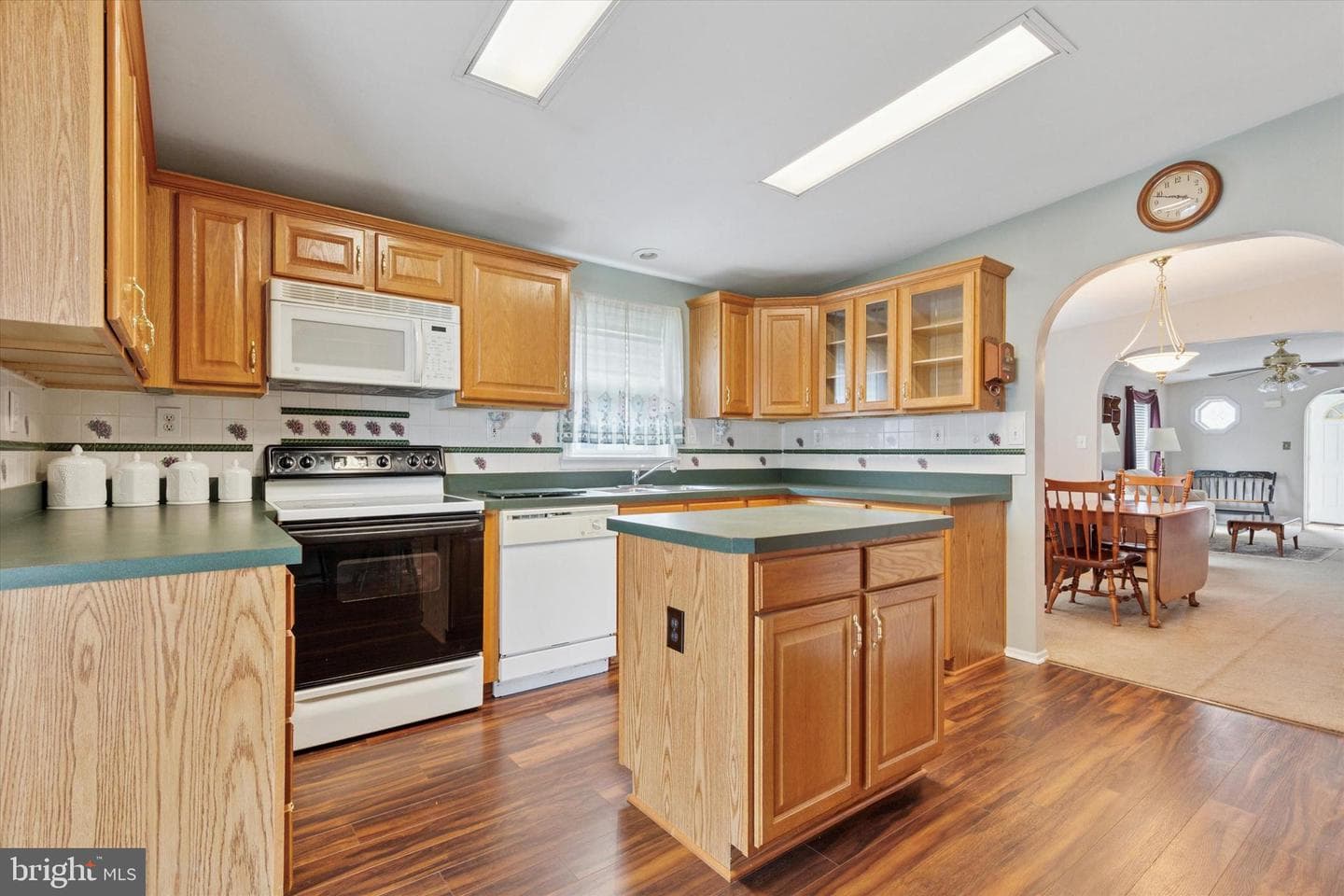 2022 Longwood Place #2022 photo 8