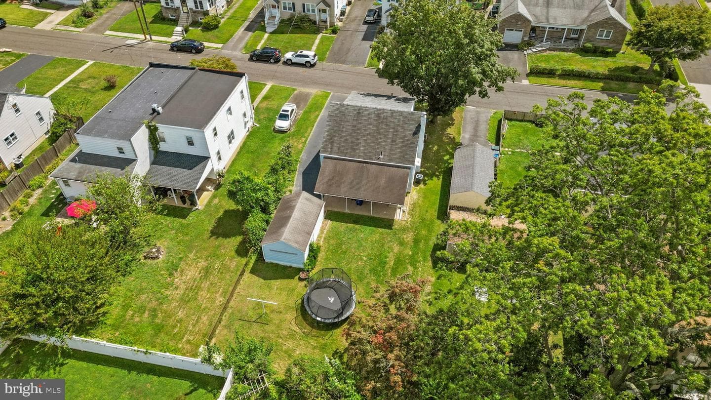 708 Monroe Avenue photo 44