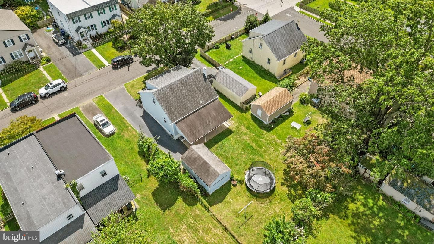 708 Monroe Avenue photo 45