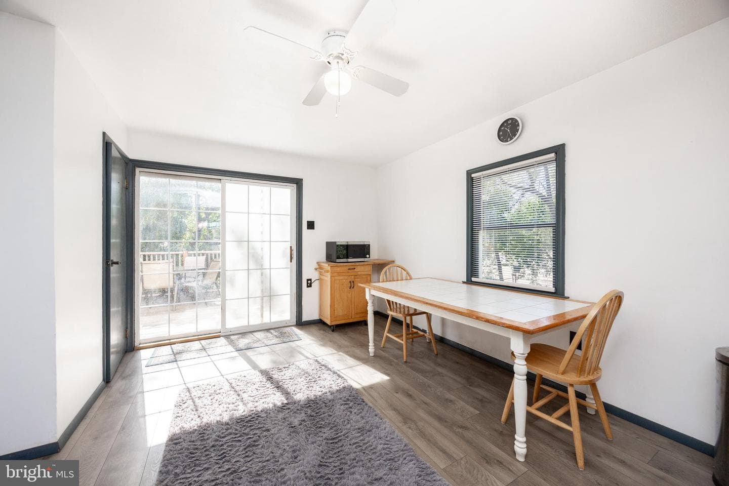 1084 Center Avenue photo 11