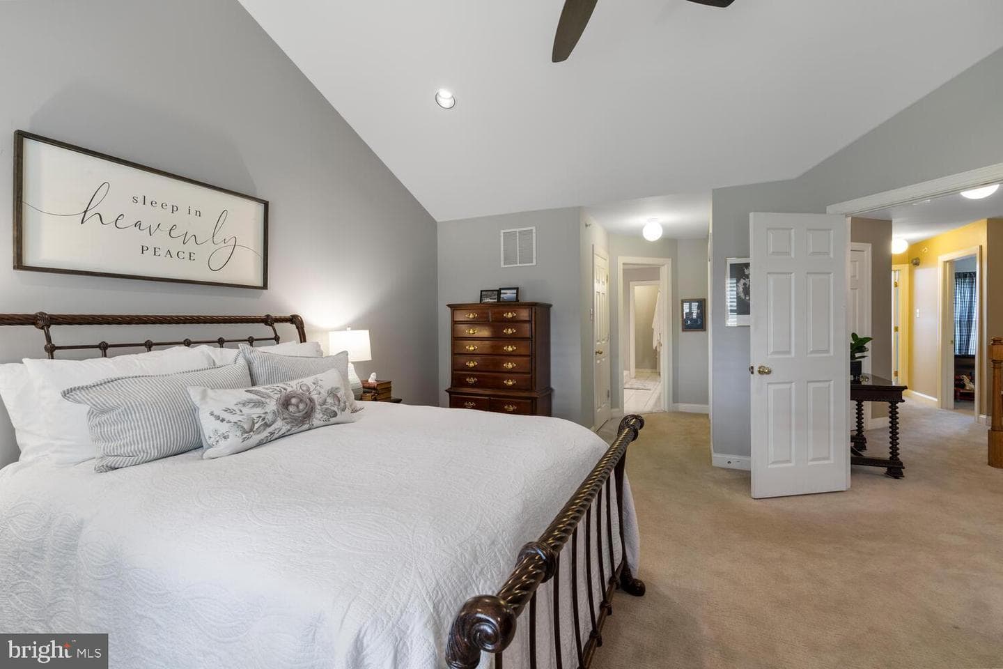 72 Brownstone Drive photo 25