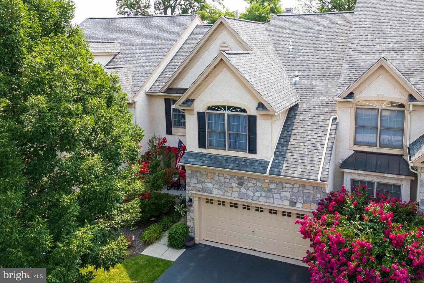 72 Brownstone Drive photo 42