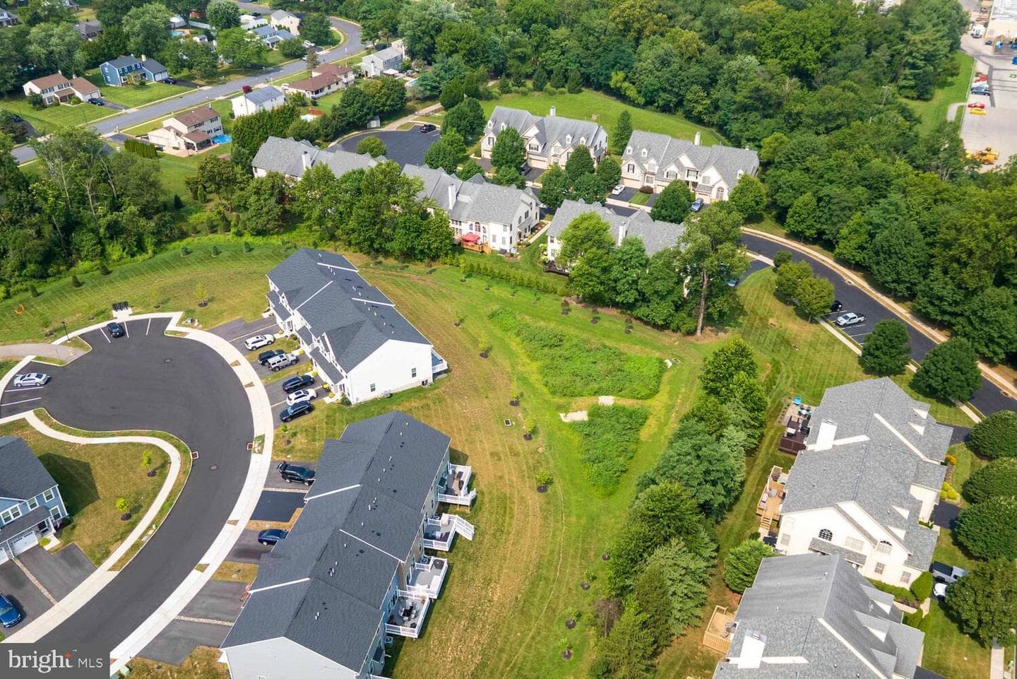 72 Brownstone Drive photo 44