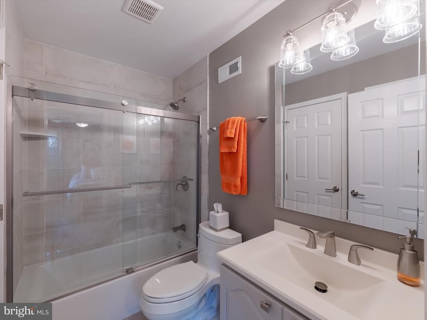 128 Sawgrass Drive photo 23