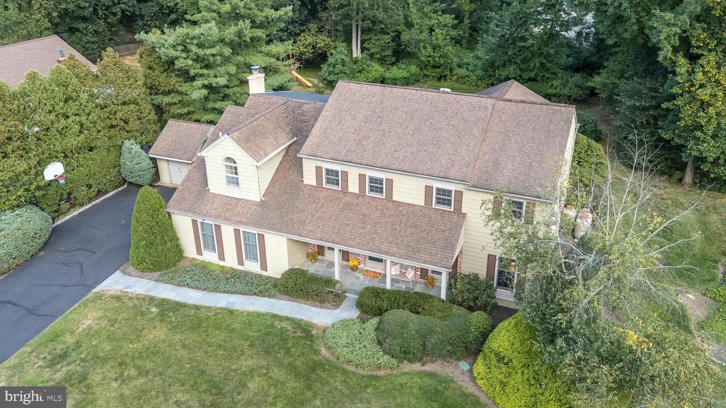 1423 Southwind Way photo 4