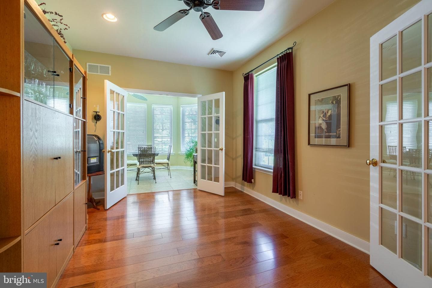 1127 Burgundy Circle photo 10