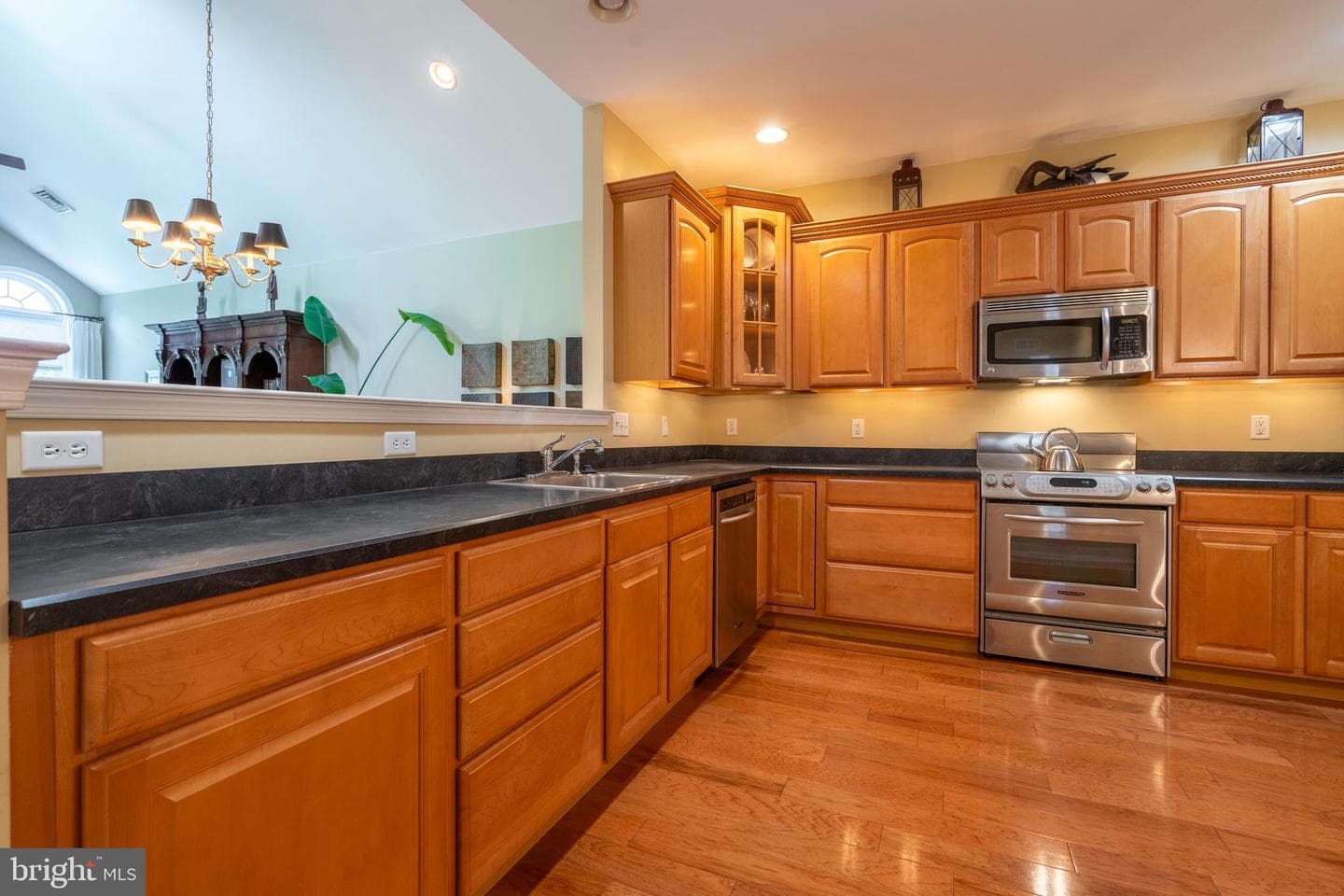 1127 Burgundy Circle photo 15