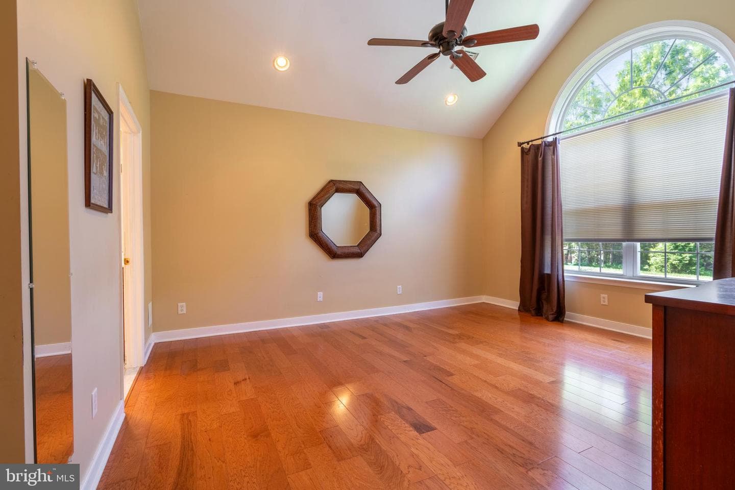 1127 Burgundy Circle photo 20