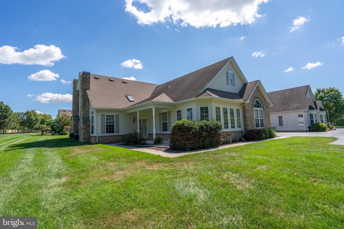 1127 Burgundy Circle photo 32