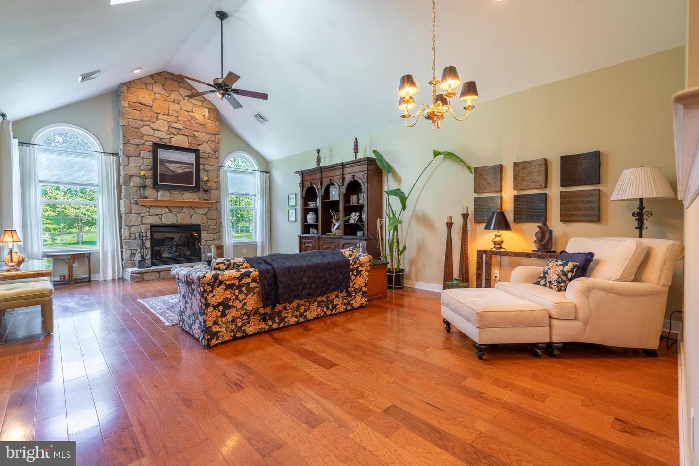1127 Burgundy Circle photo 7