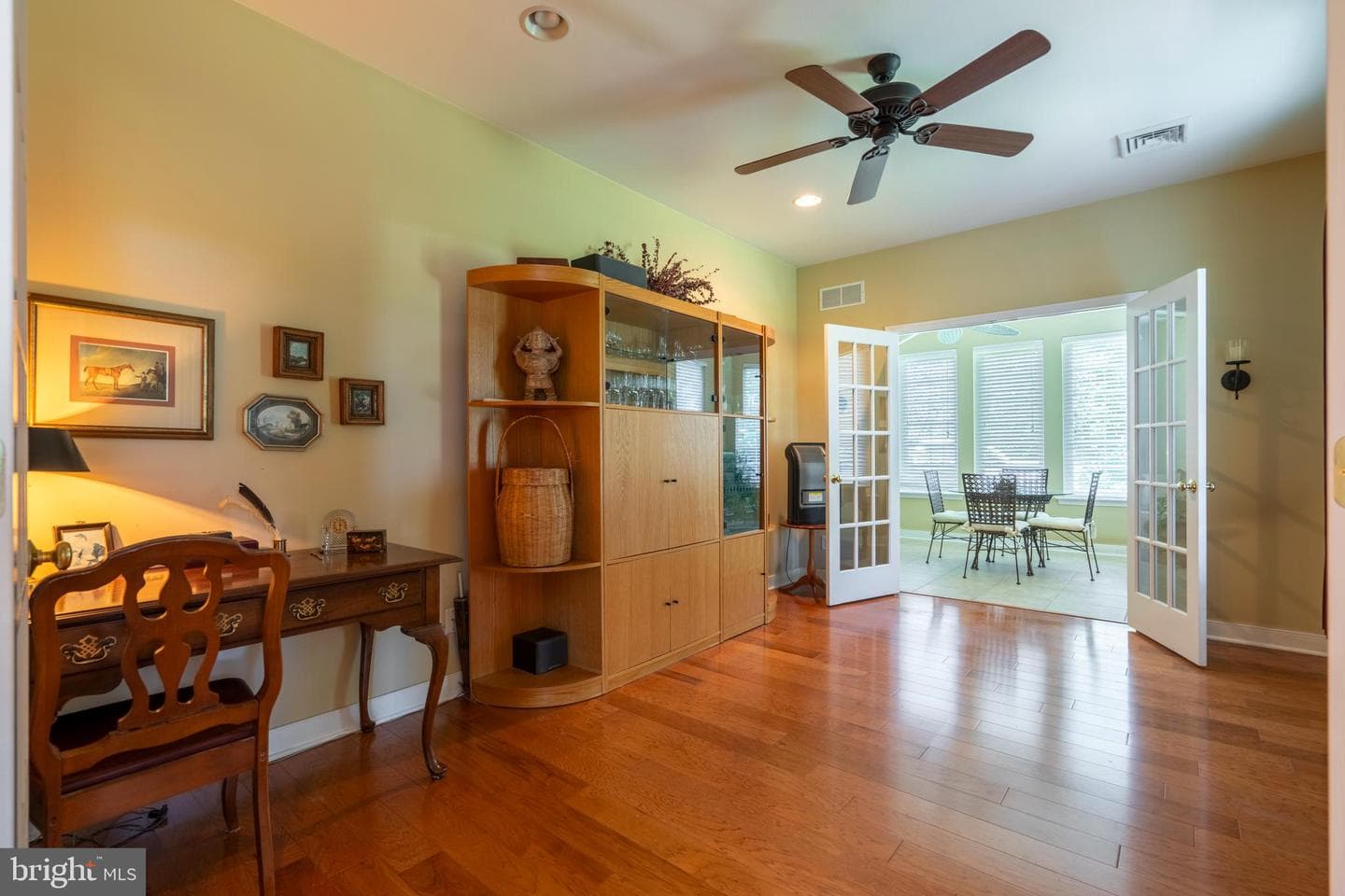1127 Burgundy Circle photo 9
