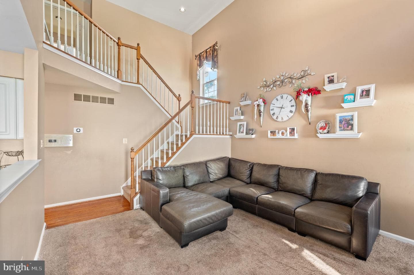 939 Hamilton Road photo 22