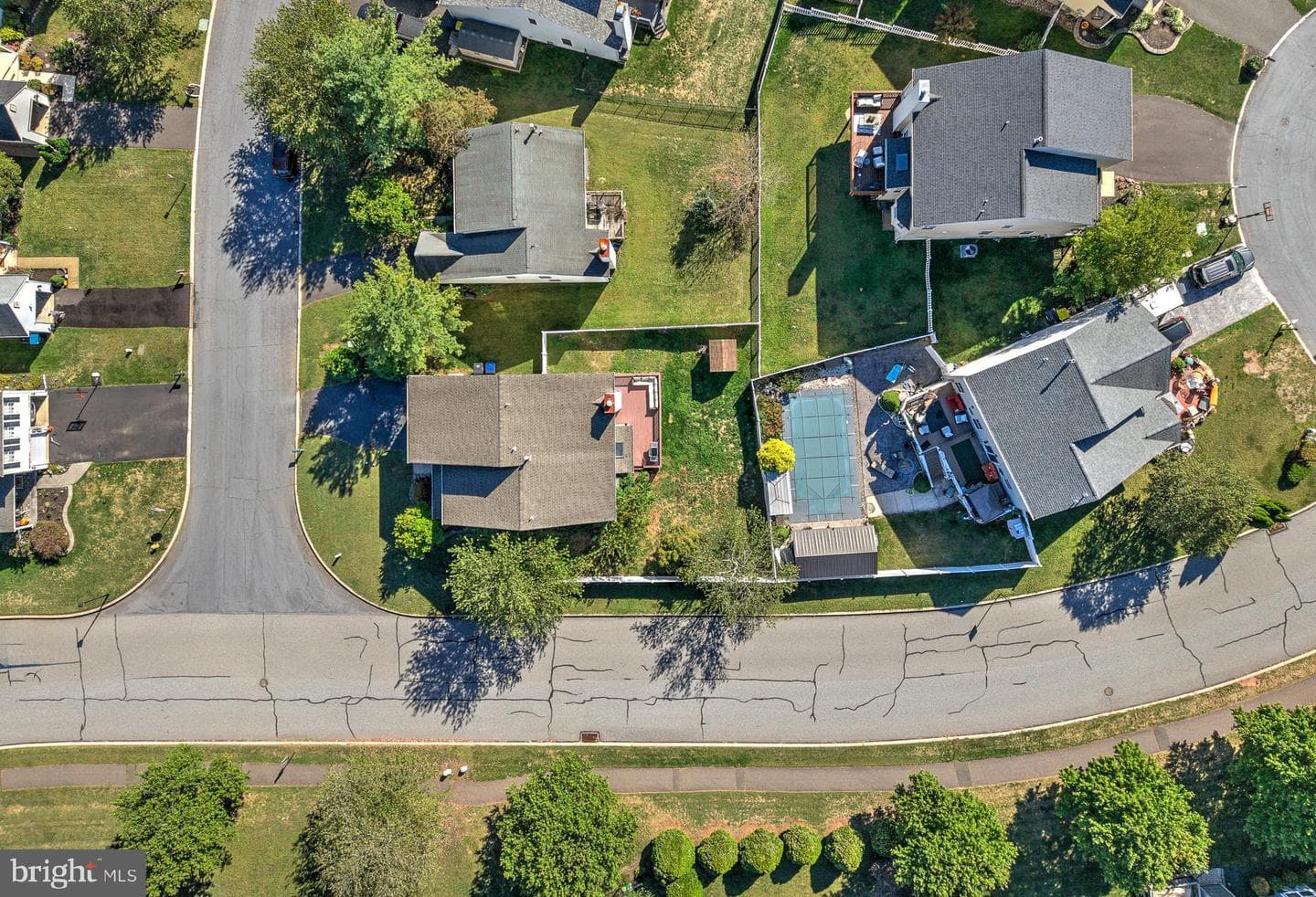 939 Hamilton Road photo 43