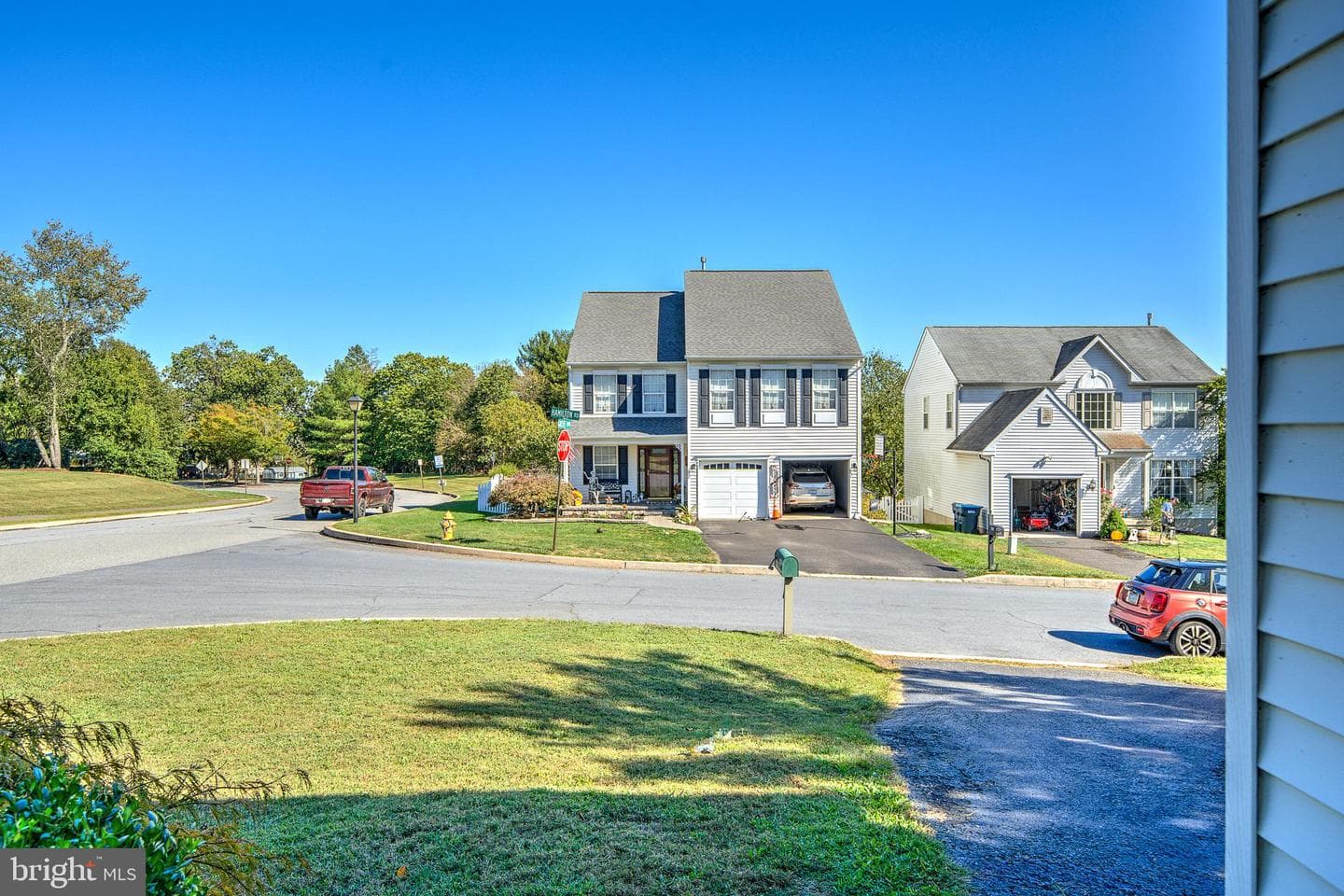 939 Hamilton Road photo 7