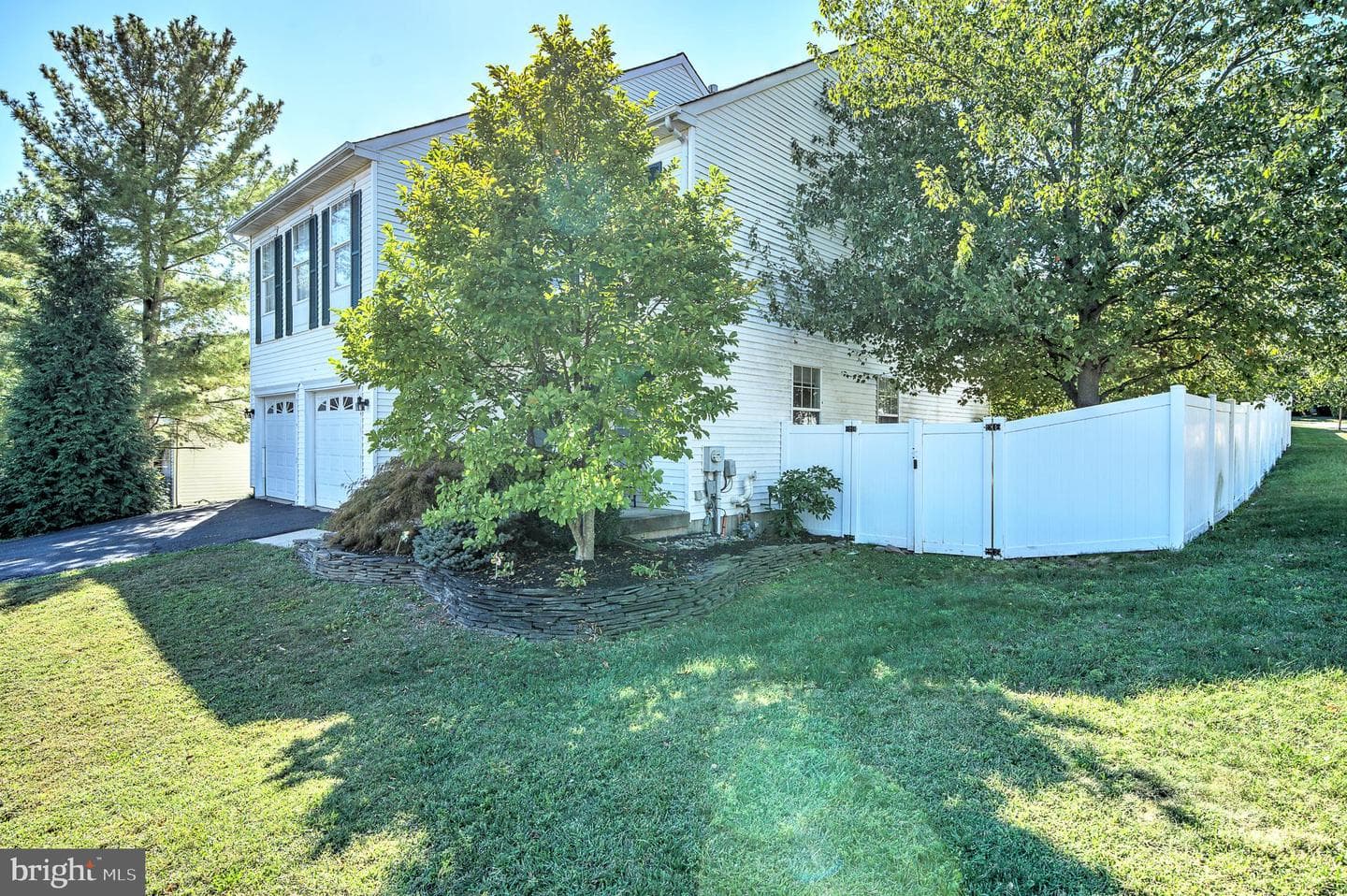 939 Hamilton Road photo 8
