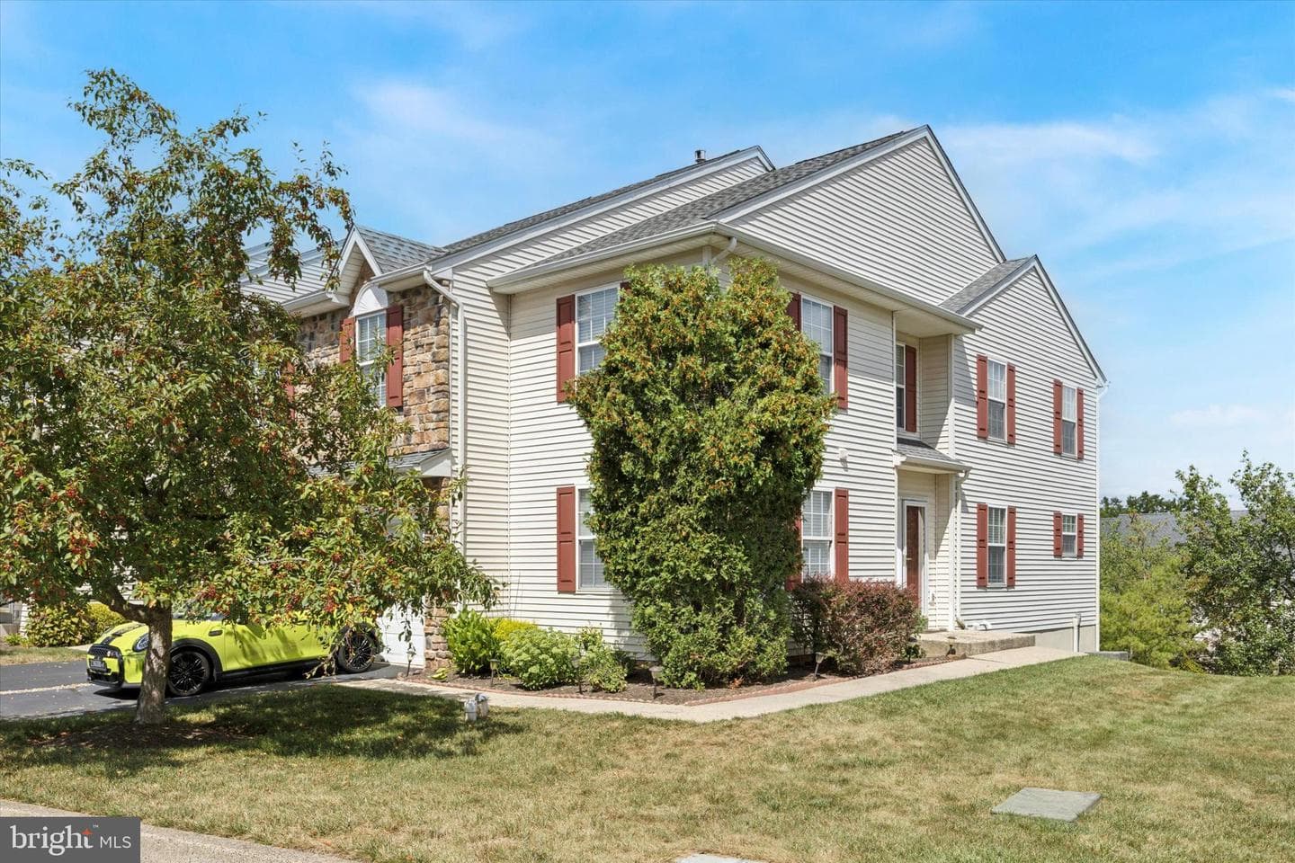 459 Glenn Rose Circle photo 2