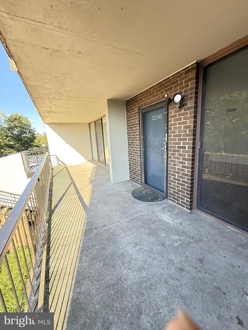 4421 Forest Lane photo 3
