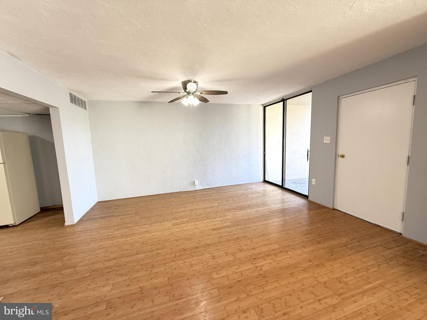 4421 Forest Lane photo 4