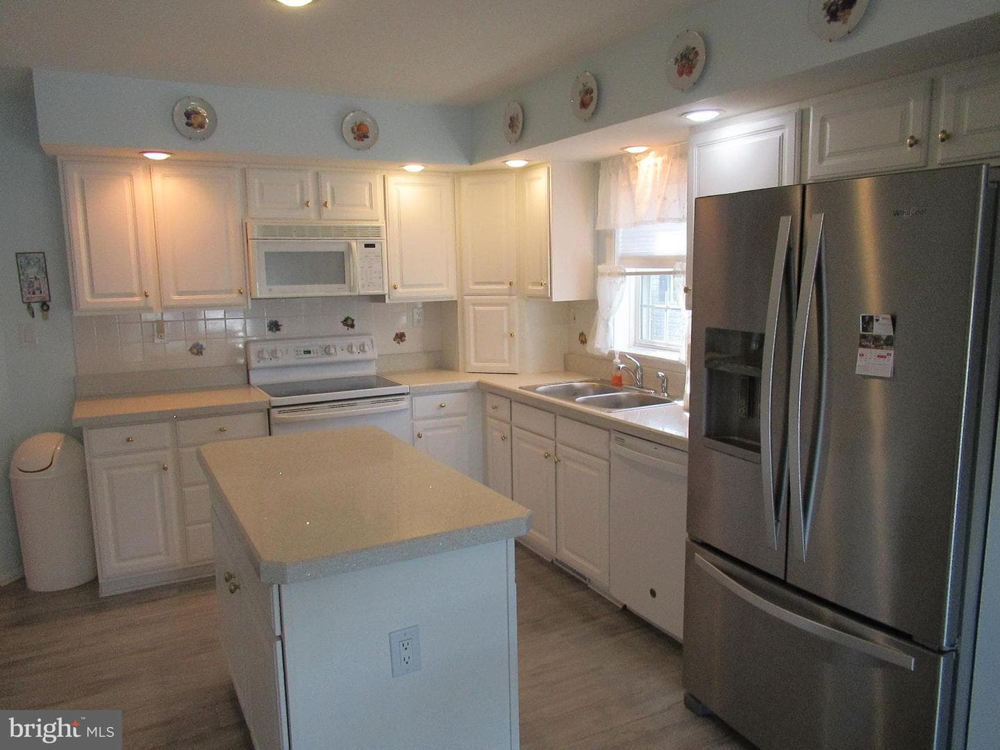 2063 Highland Court #2063 photo 8