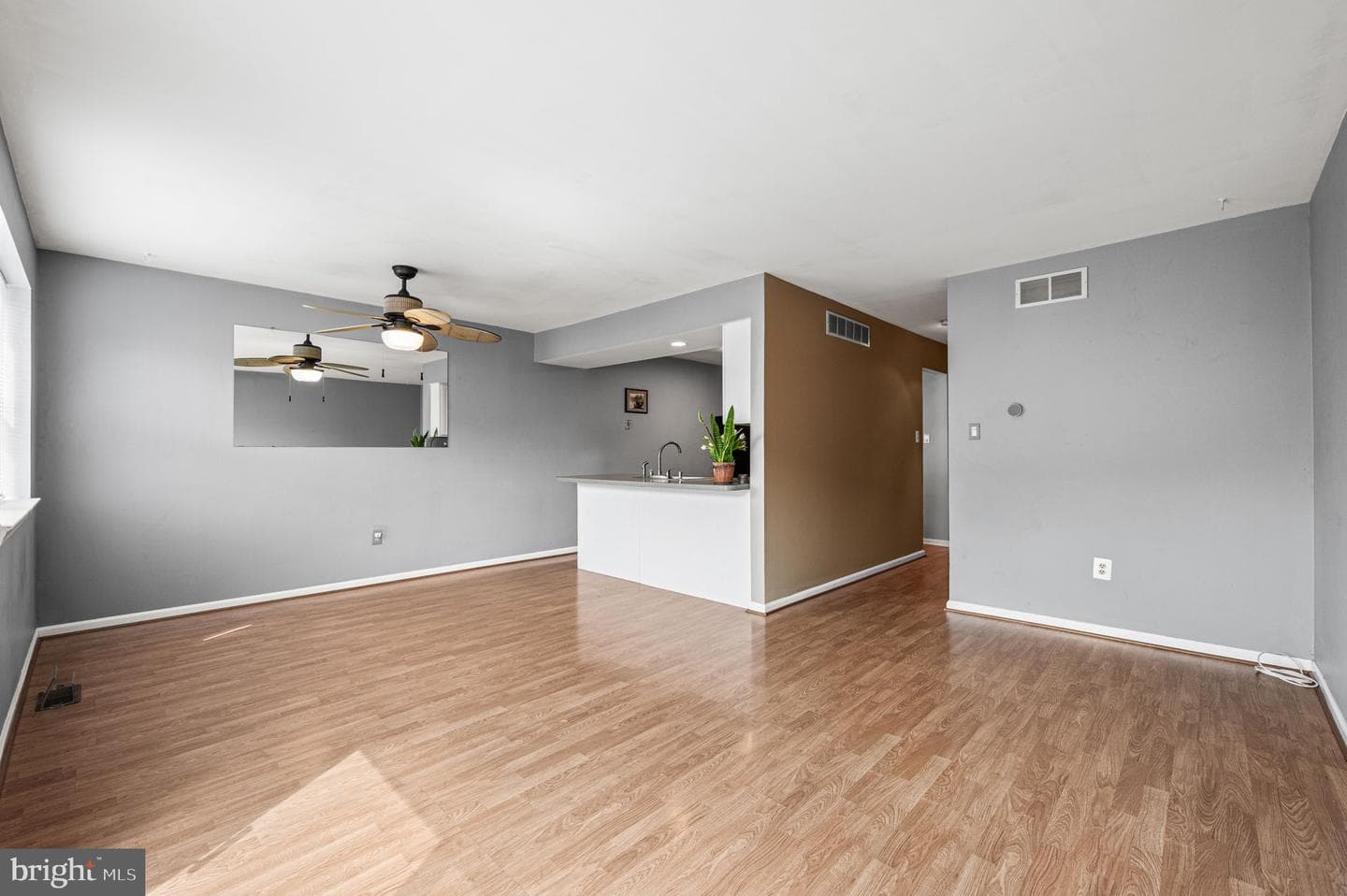 218 Parkview Drive photo 8