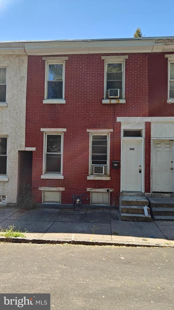 242 Minor Street