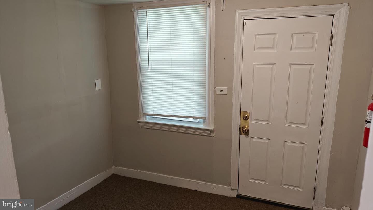 242 Minor Street photo 5