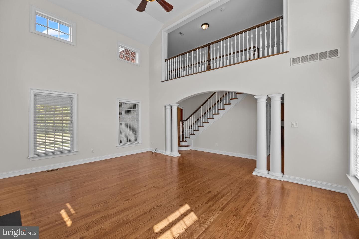 3541 Reading Way photo 10
